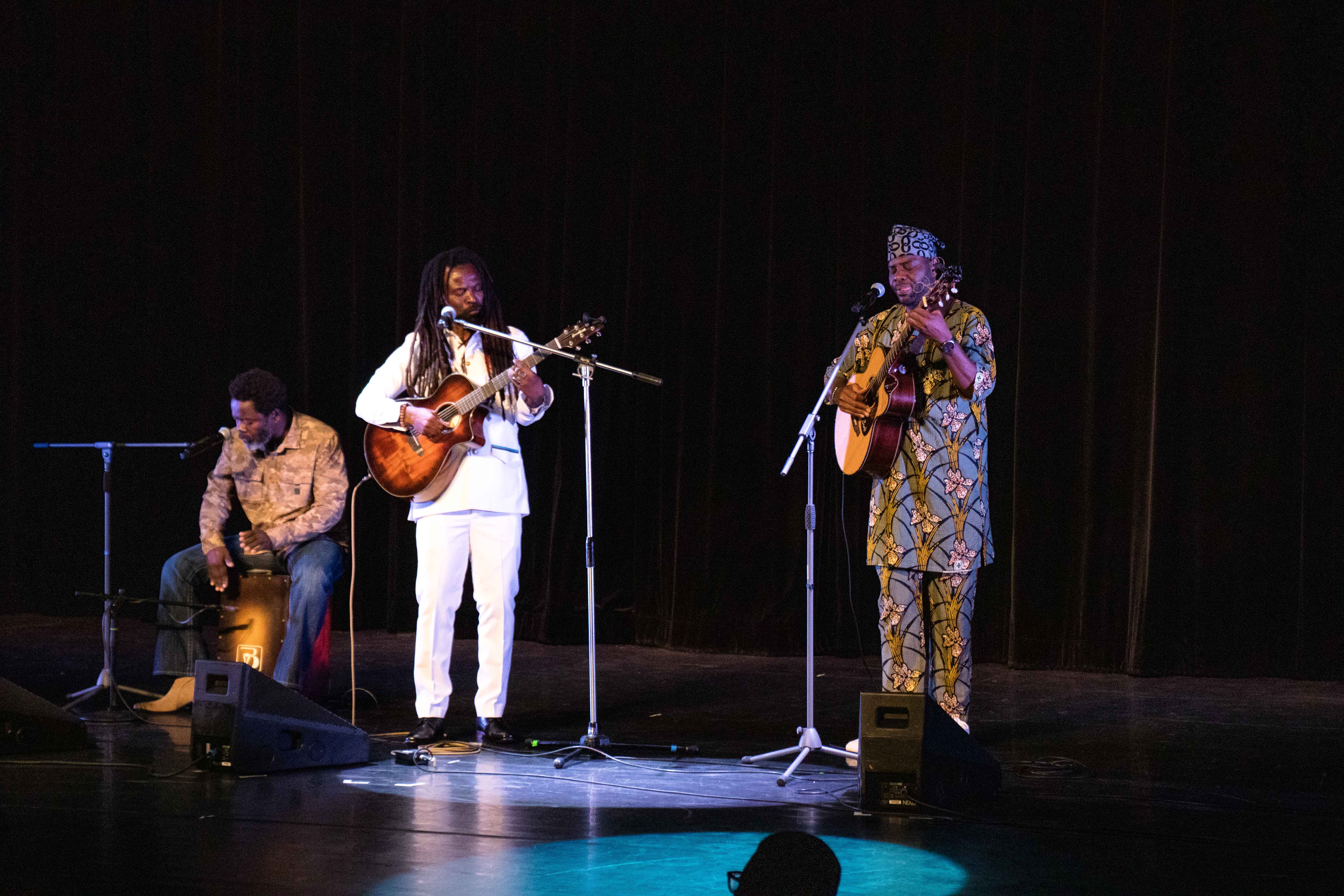 Rocky Dawuni performing with his band