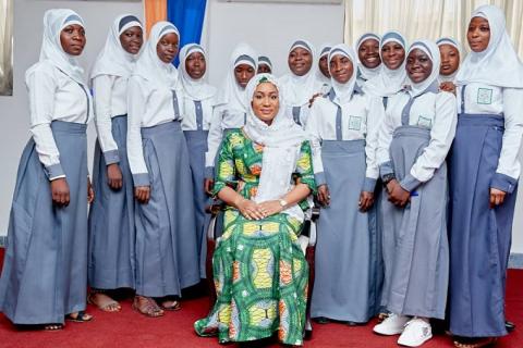 Juniour High School Mentees with their Mentor HE Samira Bawumia